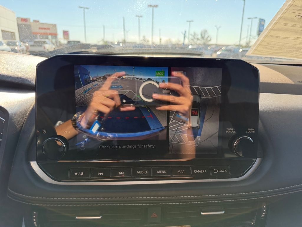 2021 Nissan Rogue SL photo 24