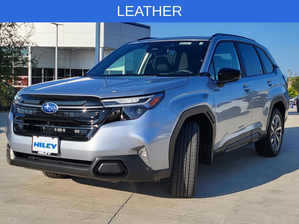 2025 Subaru Forester Touring photo 2