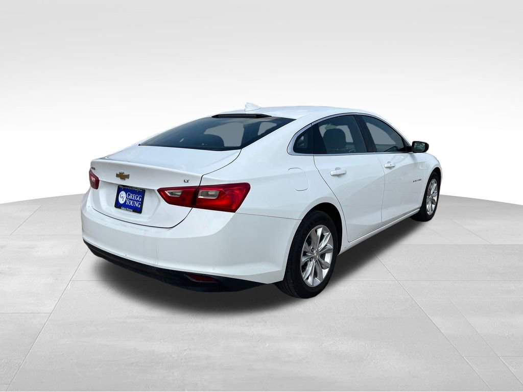 2023 Chevrolet Malibu 1LT photo 2