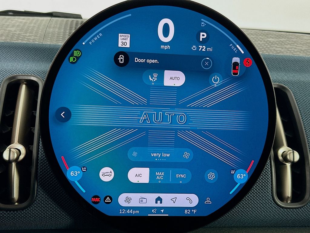 New 2025 Green MINI Iconic image 14