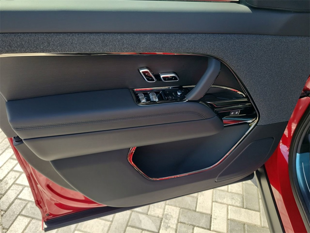 2025 Land Rover Range Rover Sport SE photo 19