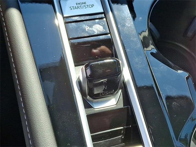 2025 Volkswagen Atlas SE Technology photo 12
