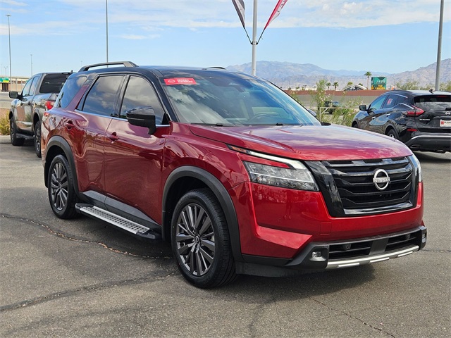 2022 Nissan Pathfinder SL photo 5