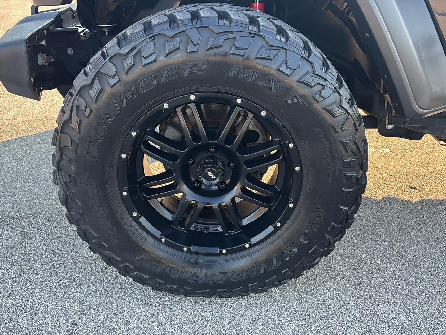 2020 Jeep Gladiator Sport S photo 11