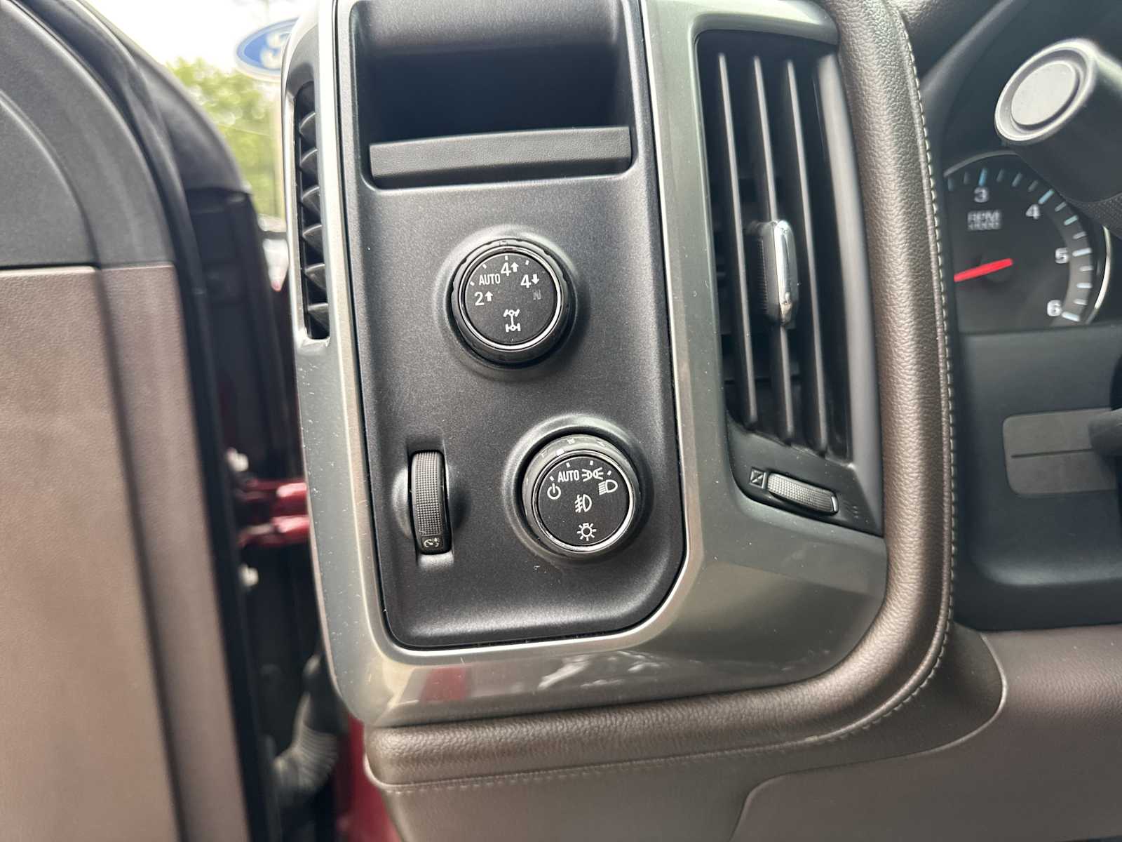2014 Chevrolet Silverado 1500 LTZ photo 18