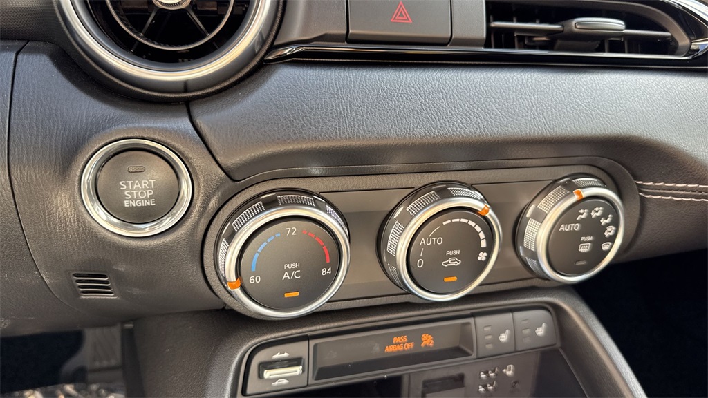 2023 Mazda MX-5 Miata RF Miata Grand Touring photo 47