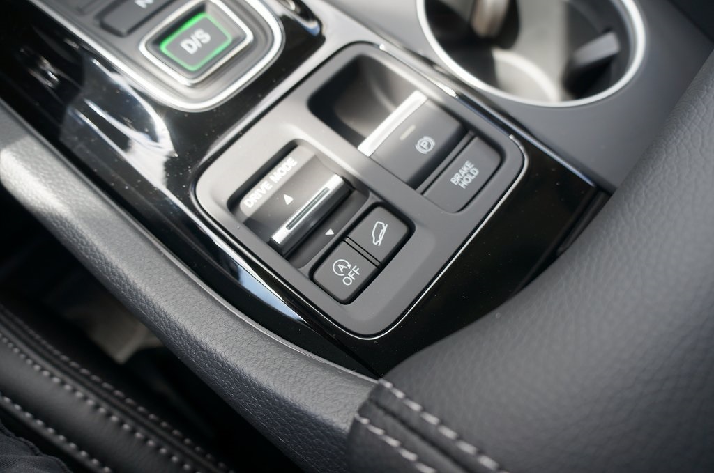 2025 Honda Pilot Touring photo 26