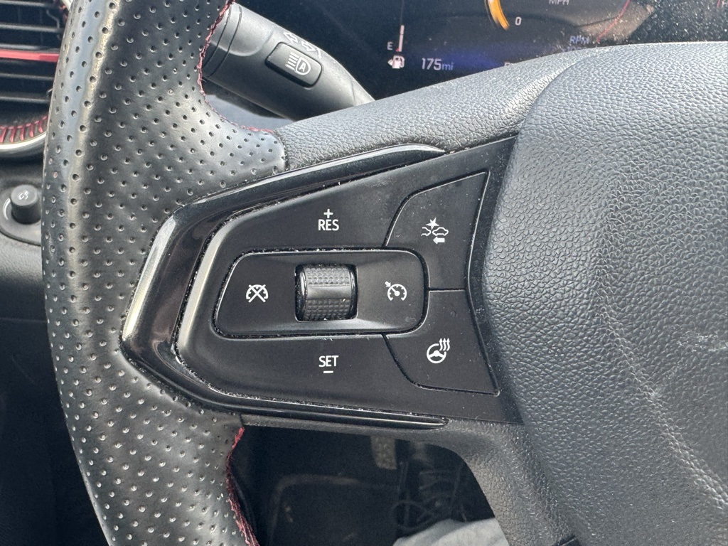 2024 Chevrolet Trax photo 28