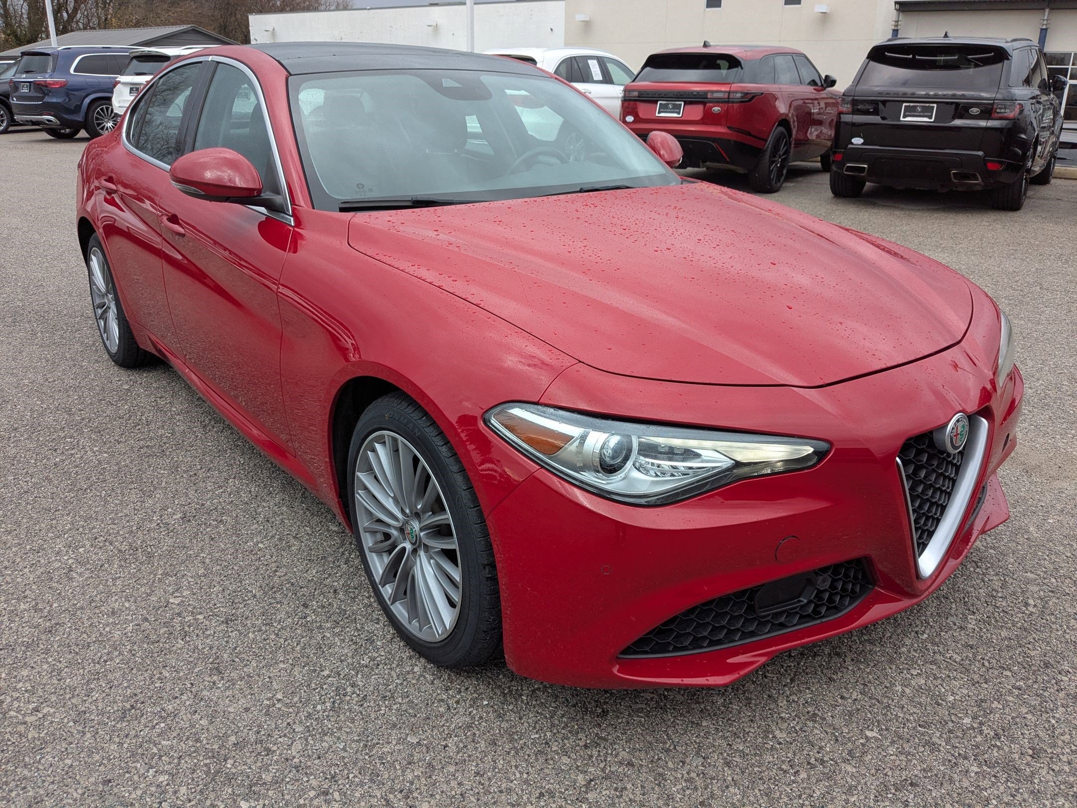 2017 Alfa Romeo Giulia Ti photo 3