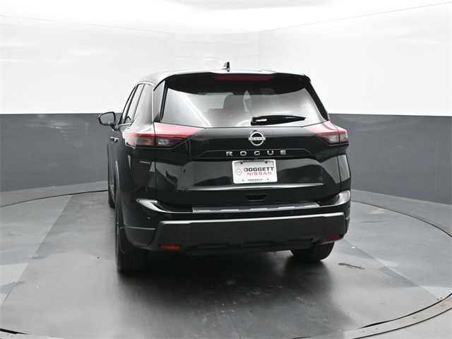 2026 Nissan Rogue SV photo 4