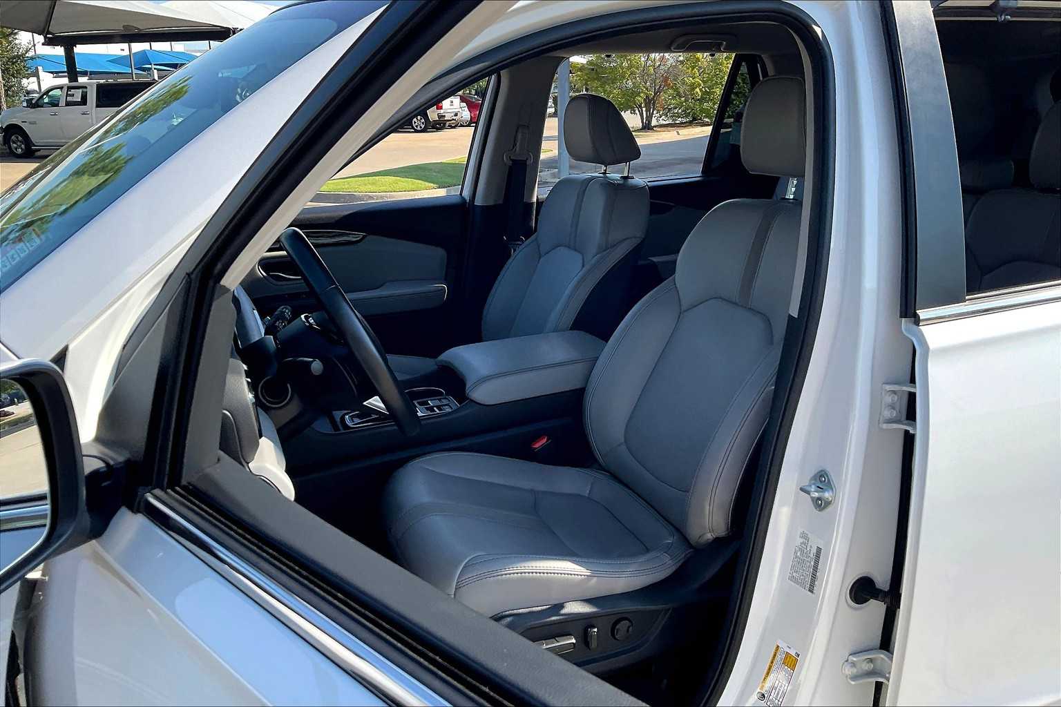2025 Honda Pilot EX-L photo 7