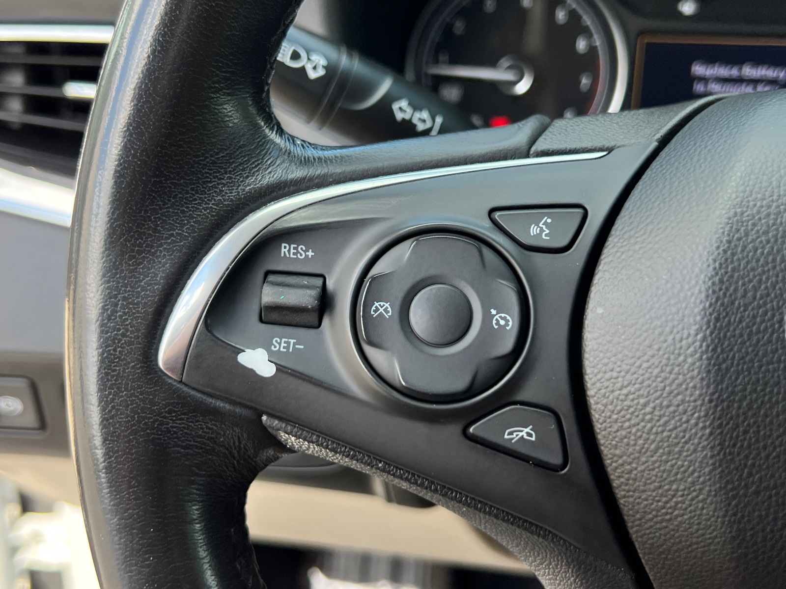 2020 Buick Enclave Essence photo 26