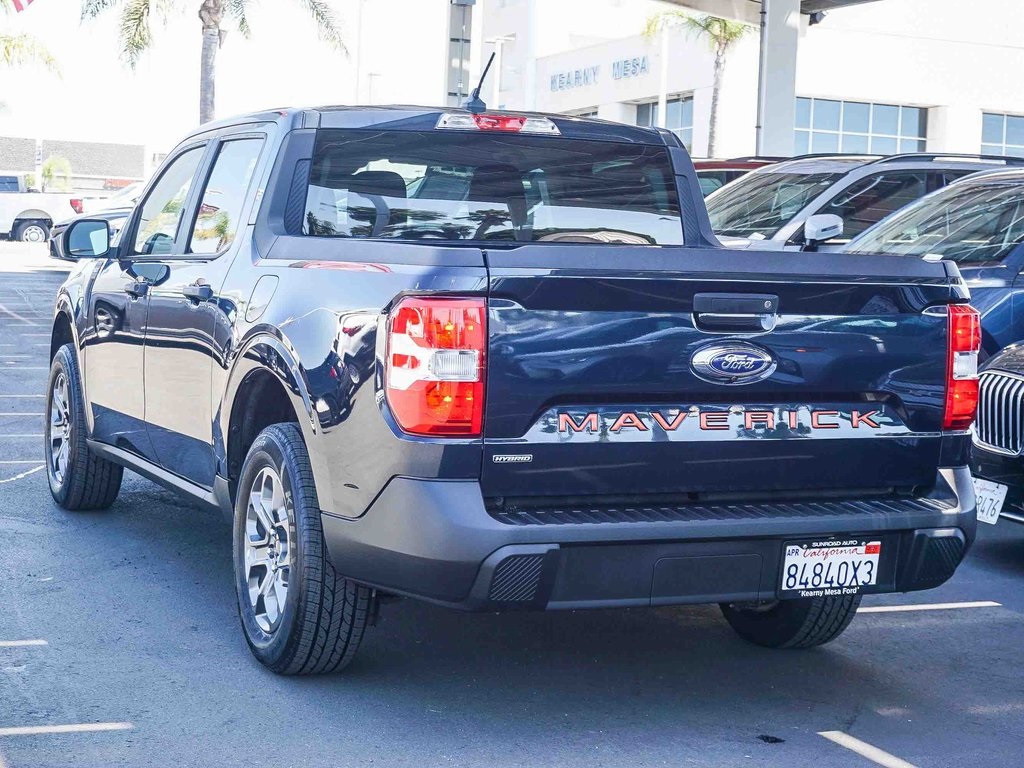 2022 Ford Maverick XLT photo 2
