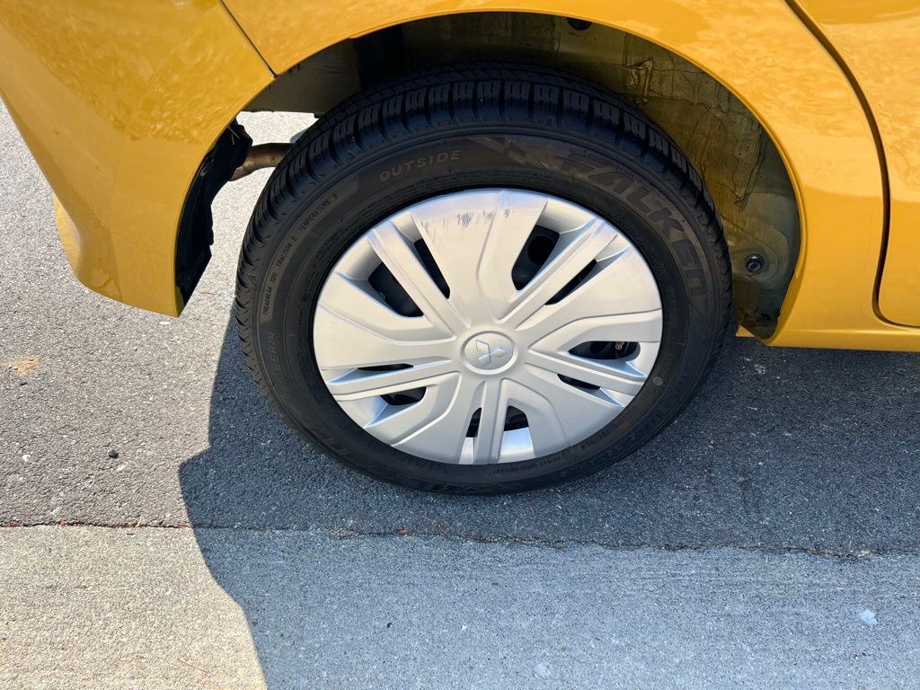 2024 Mitsubishi Mirage ES photo 10