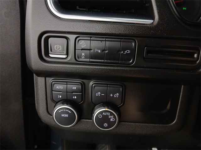 2021 Chevrolet Tahoe Z71 photo 12