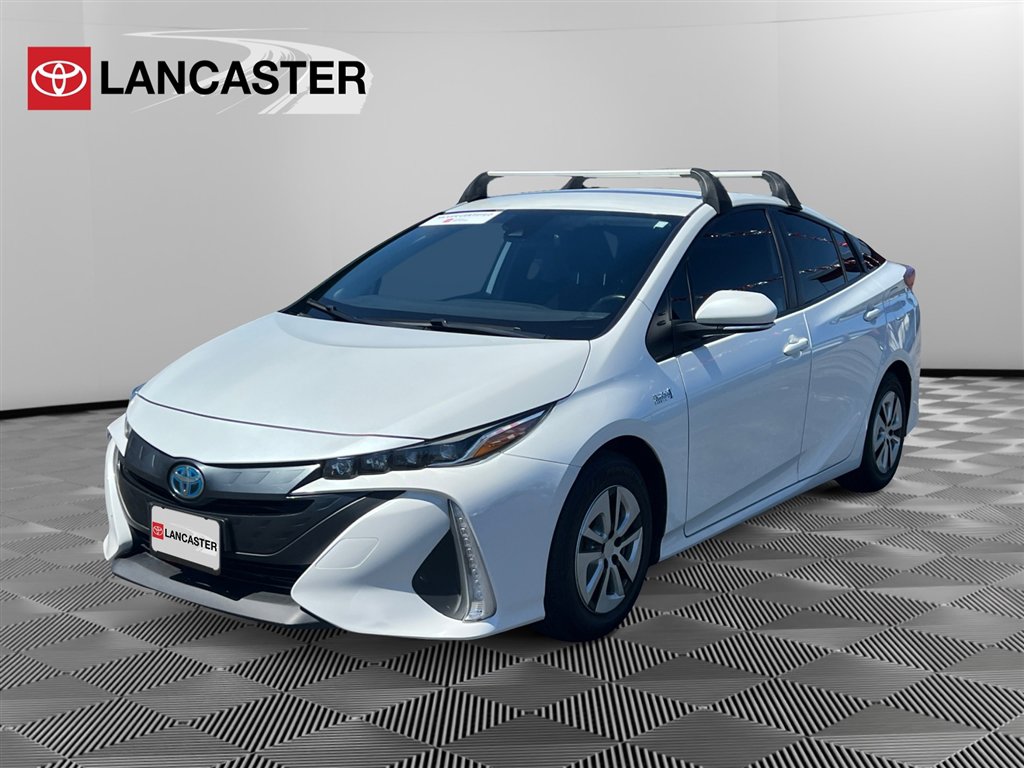 2021 Toyota Prius Prime LE photo 3