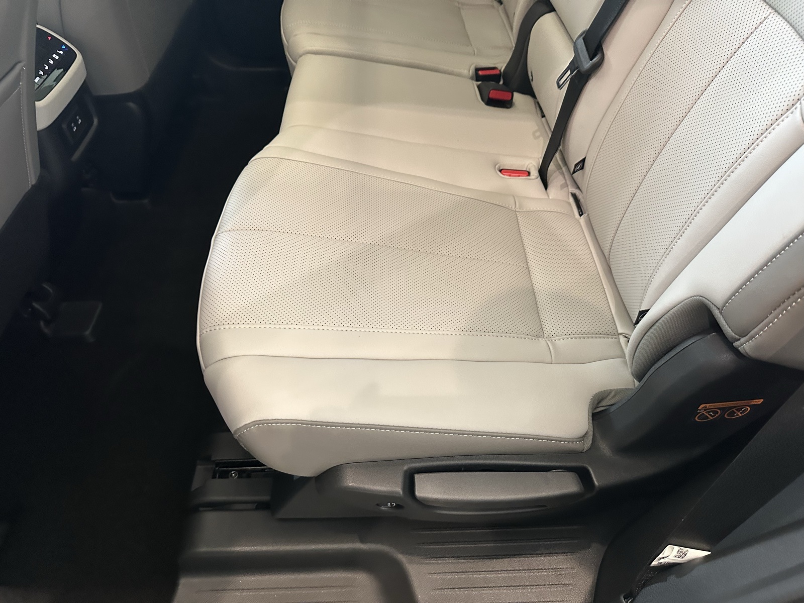 2026 Infiniti QX60 Luxe photo 27