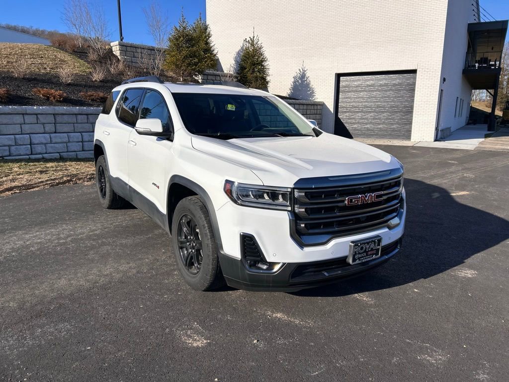 2021 GMC Acadia AT4's photo