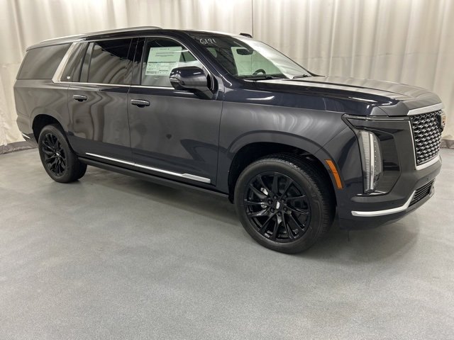 2026 Cadillac Escalade ESV Luxury's photo