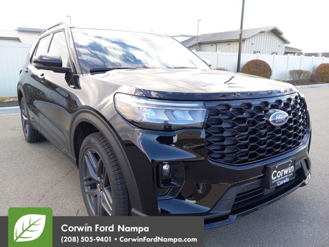 2026 Ford Explorer ST-LINE's photo