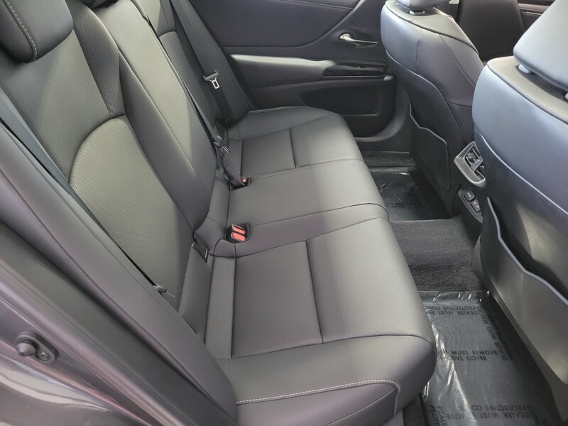 2023 Lexus ES 350 photo 15