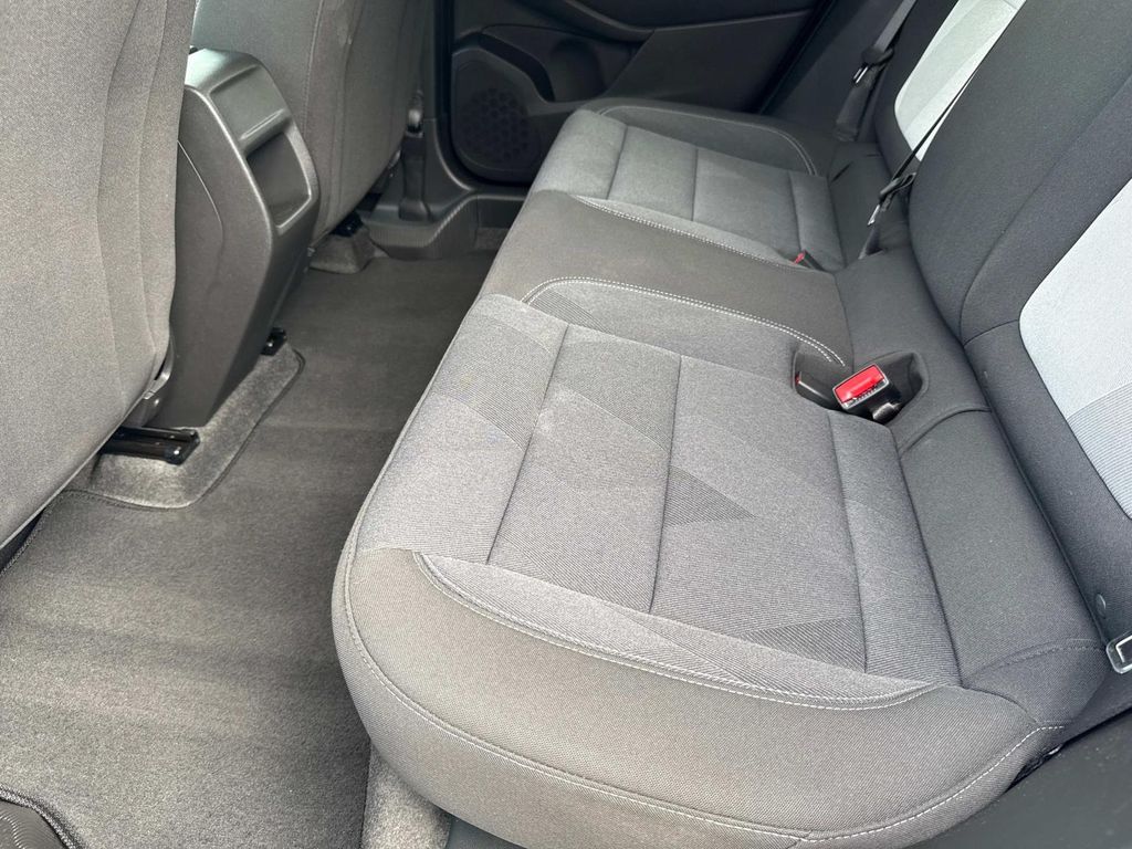2025 Chevrolet Trax photo 13