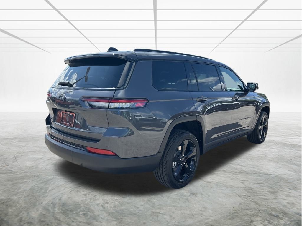 2025 Jeep Grand Cherokee Altitude X photo 4