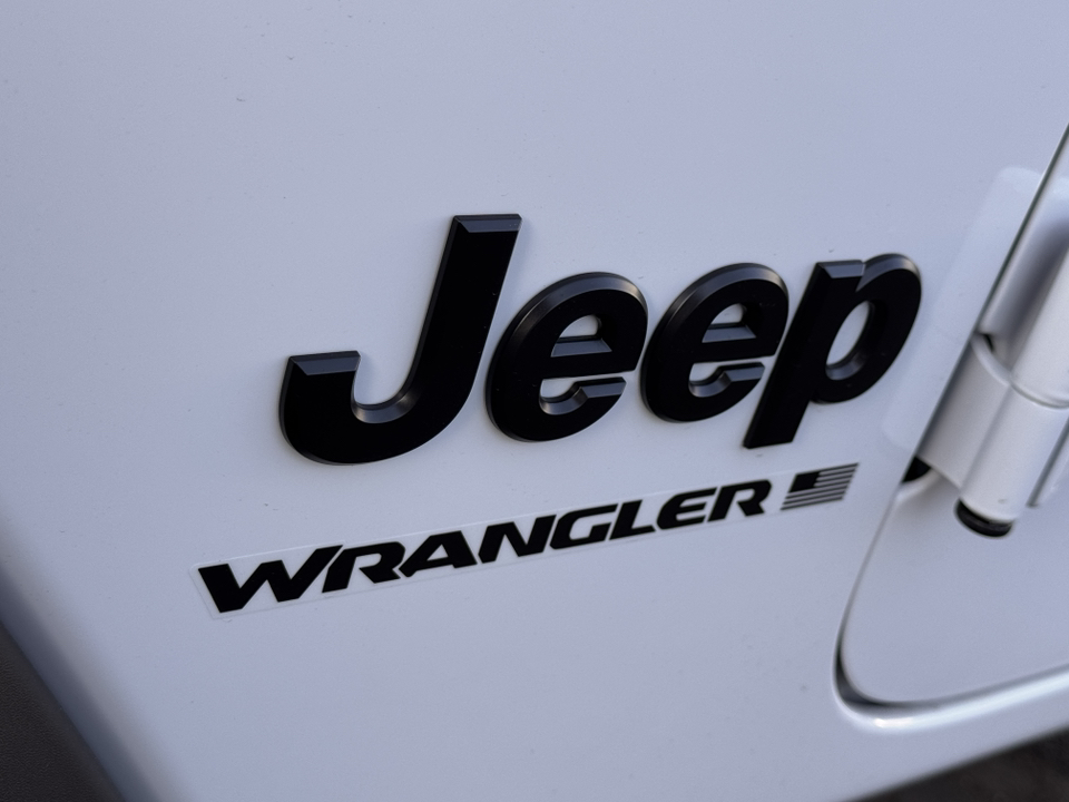 2025 Jeep Wrangler Sport S photo 4