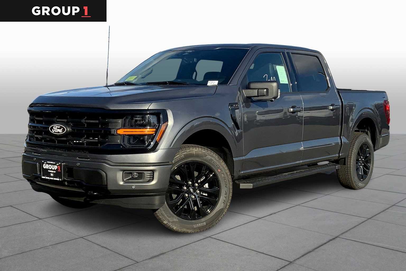 2025 Ford F-150 XLT's photo