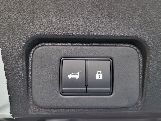2026 Nissan Rogue SV photo 6