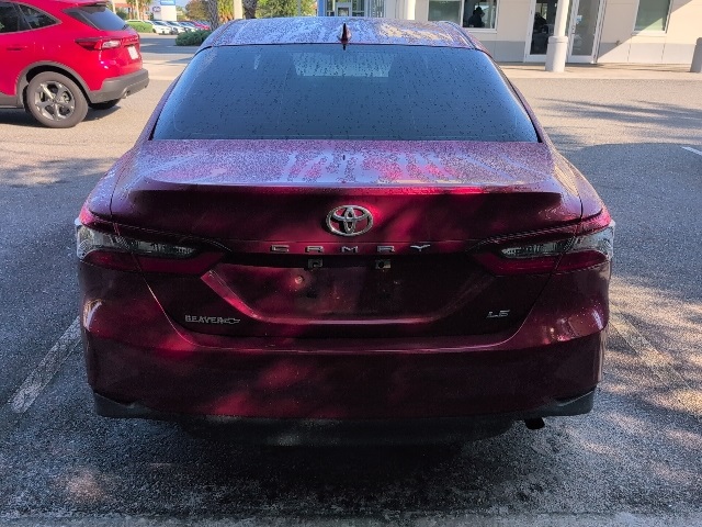 2021 Toyota Camry LE photo 3