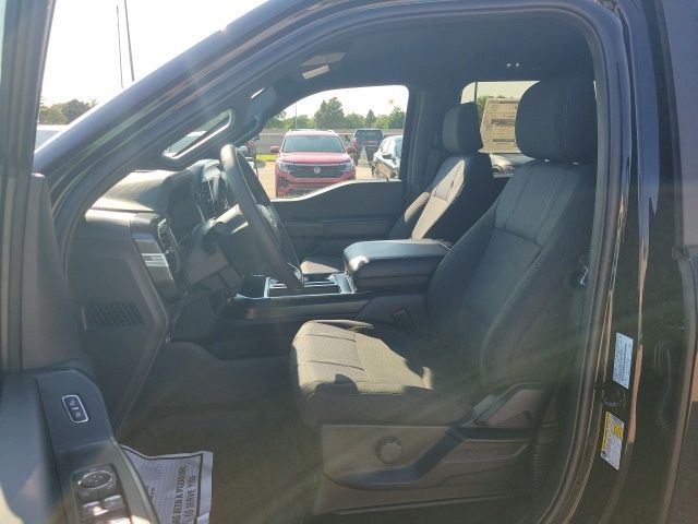 2025 Ford F-150 STX photo 12