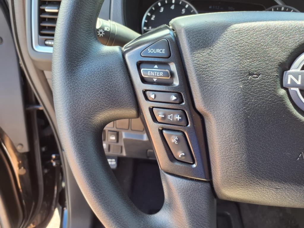 2023 Nissan Frontier SV photo 18