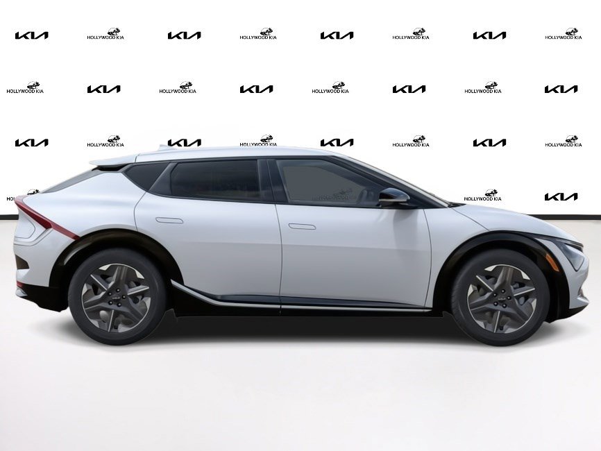2025 Kia EV6 Light photo 7