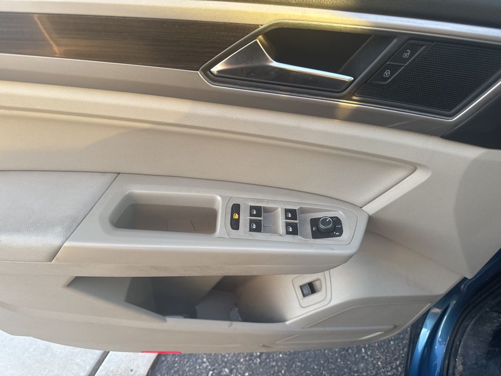 2019 Volkswagen Atlas V6 SE photo 14