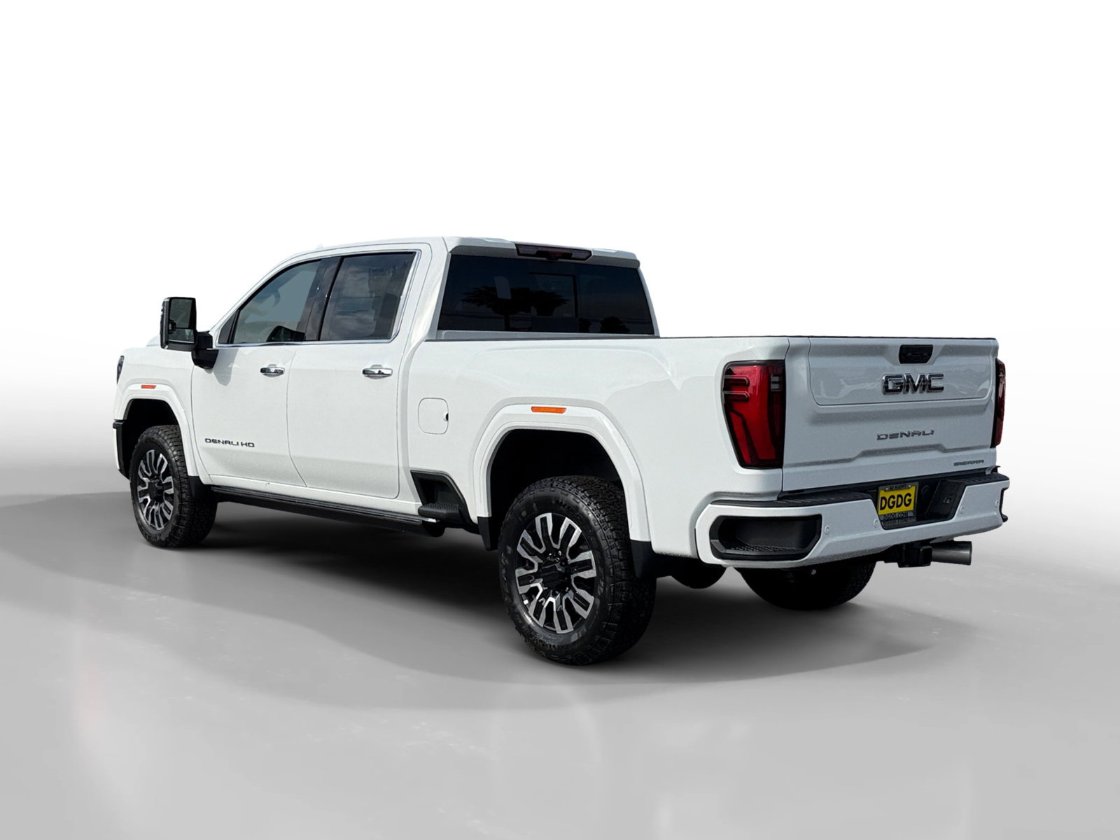 2025 Gmc Sierra 2500 HD Denali Ultimate photo 3