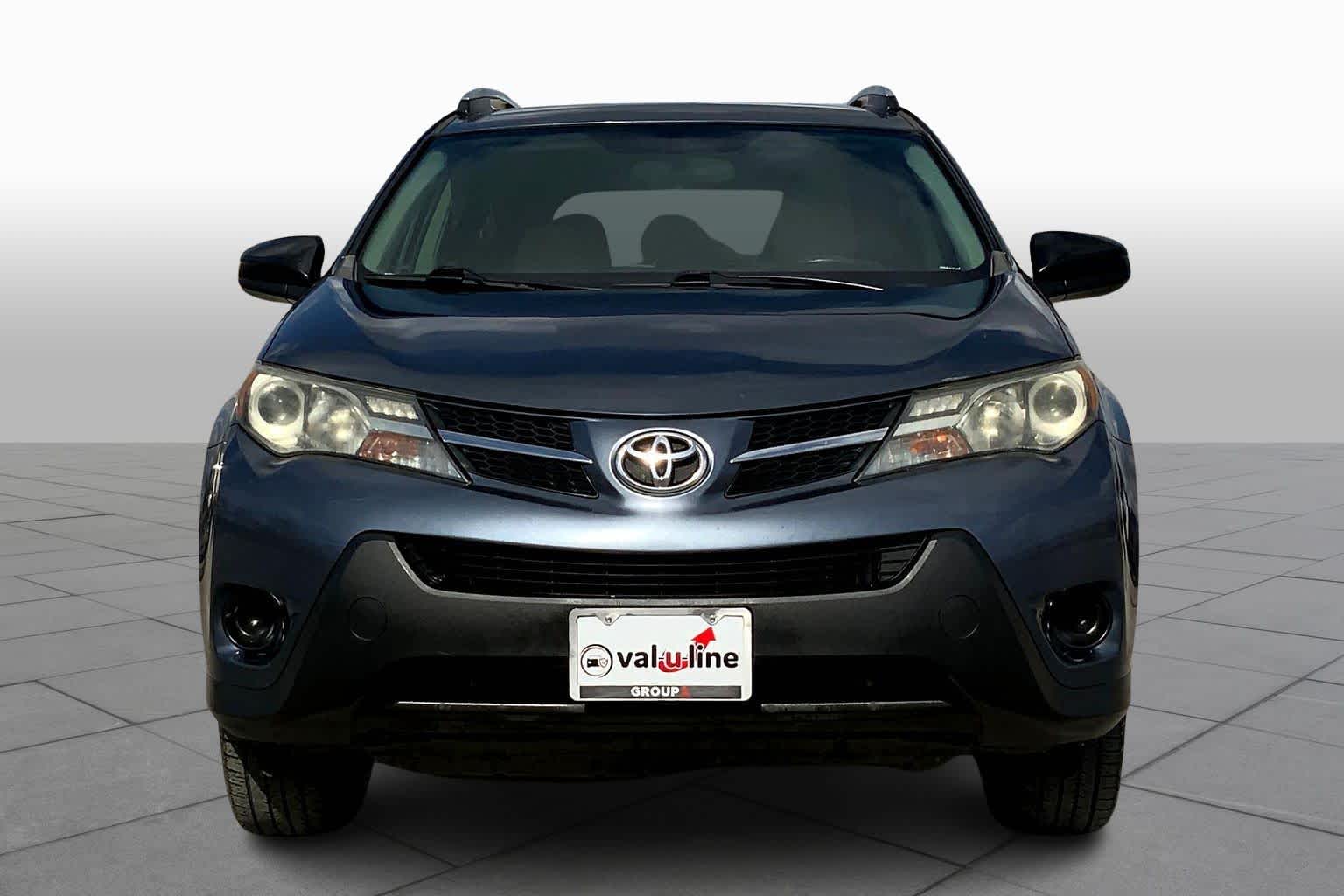 2013 Toyota RAV4 LE photo 3