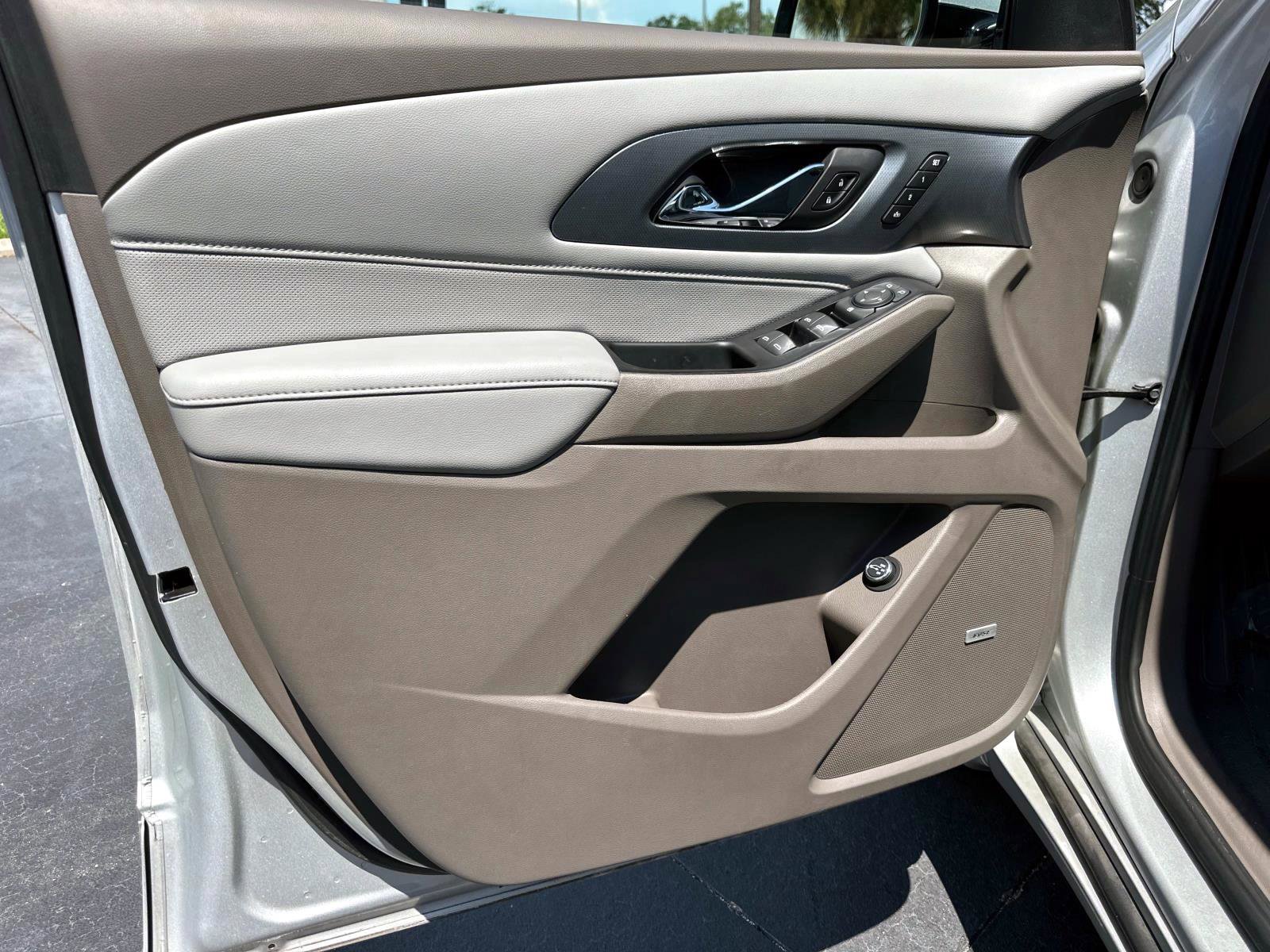 2019 Chevrolet Traverse Premier photo 15