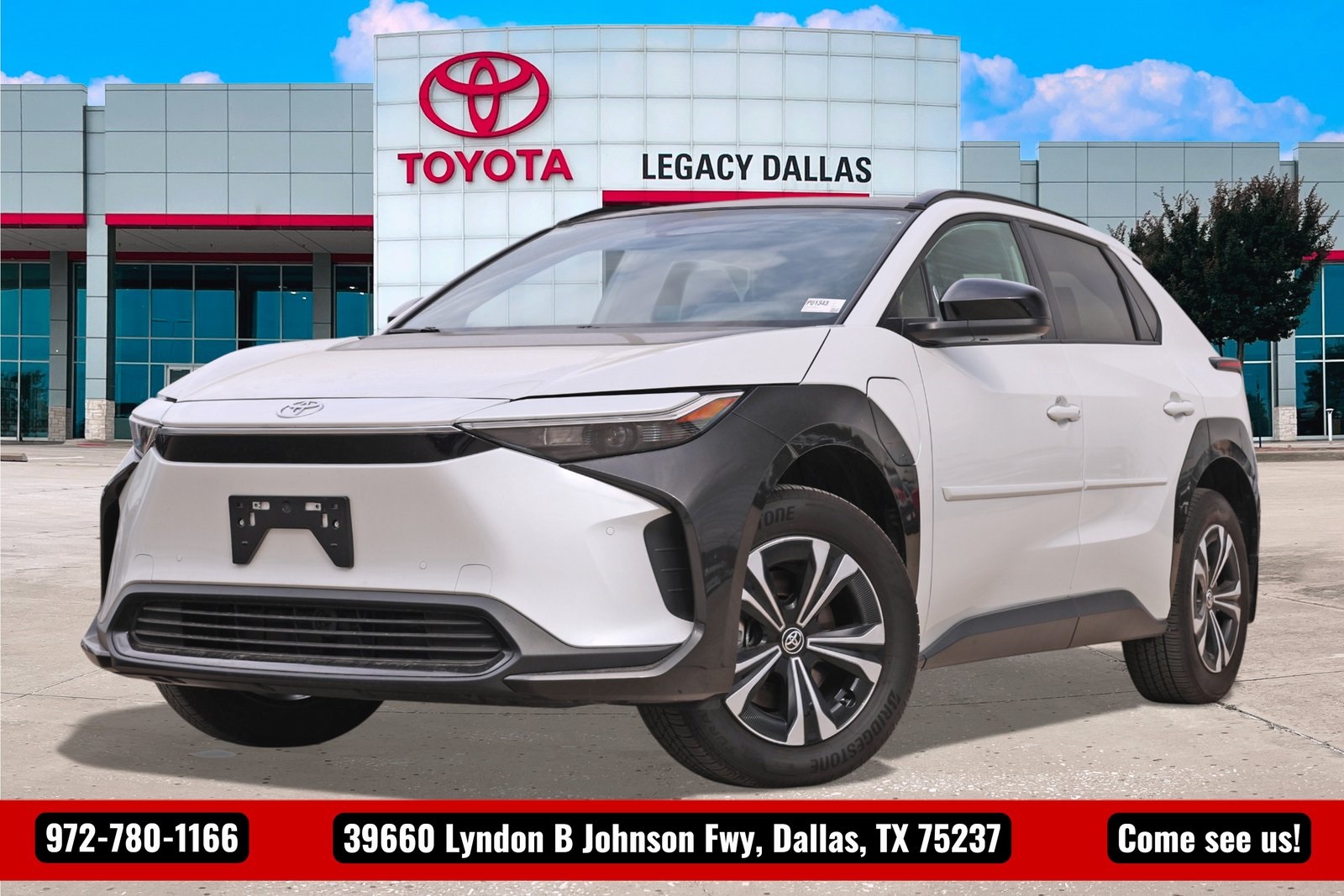 2025 Toyota bZ4X XLE's photo