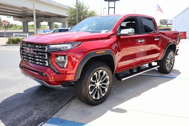 2026 Gmc Canyon Denali photo 2