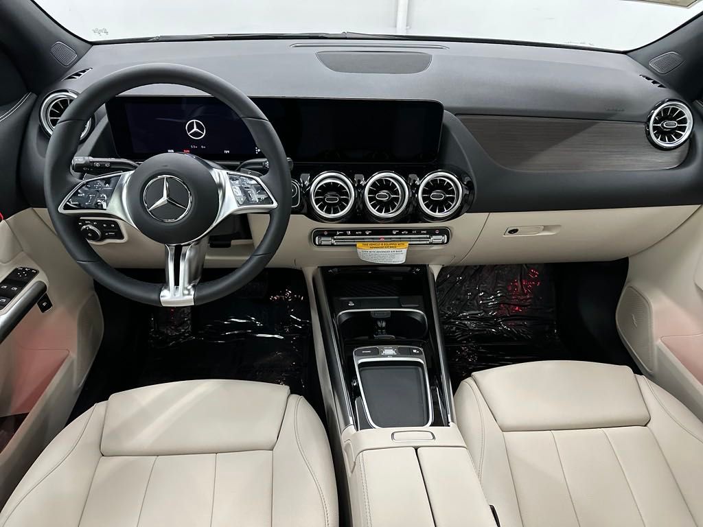 2025 Mercedes Benz GLA 250 photo 21