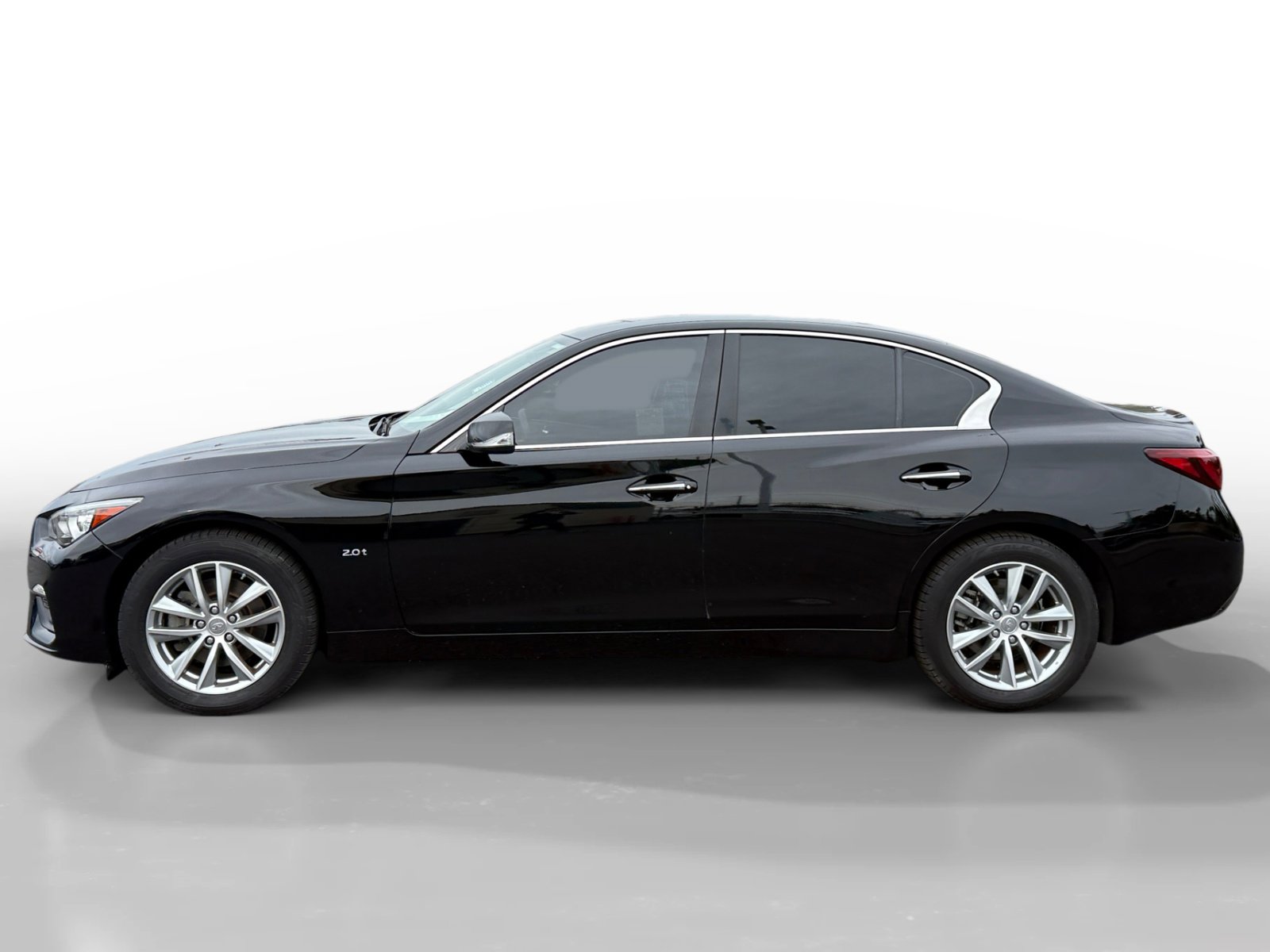 2019 Infiniti Q50 2.0t PURE photo 2