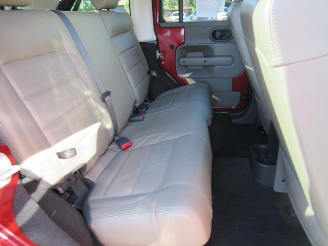 2009 Jeep Wrangler Unlimited Sahara photo 21
