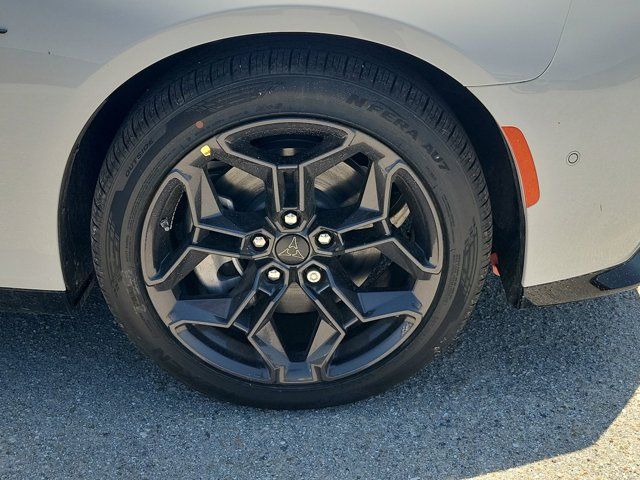 2025 Dodge Charger R/T photo 19