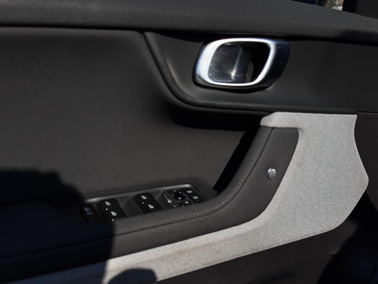 2022 Polestar PS2 e-AWD photo 12