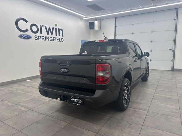 2025 Ford Maverick Lariat photo 2