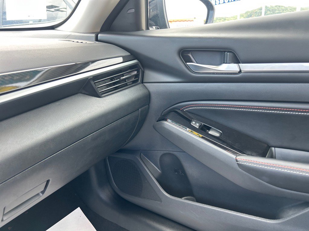 2023 Nissan Altima 2.5 SR photo 22