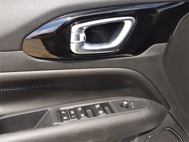 2026 Jeep Compass Latitude photo 11