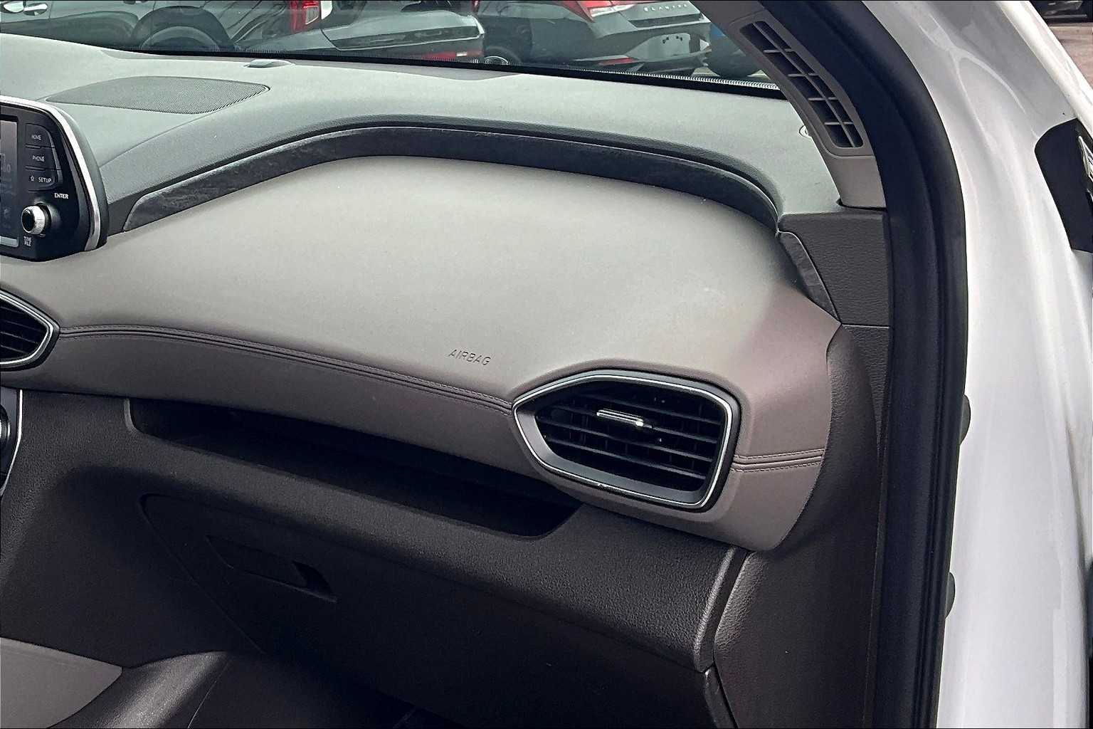 2020 Hyundai Santa Fe SEL photo 15