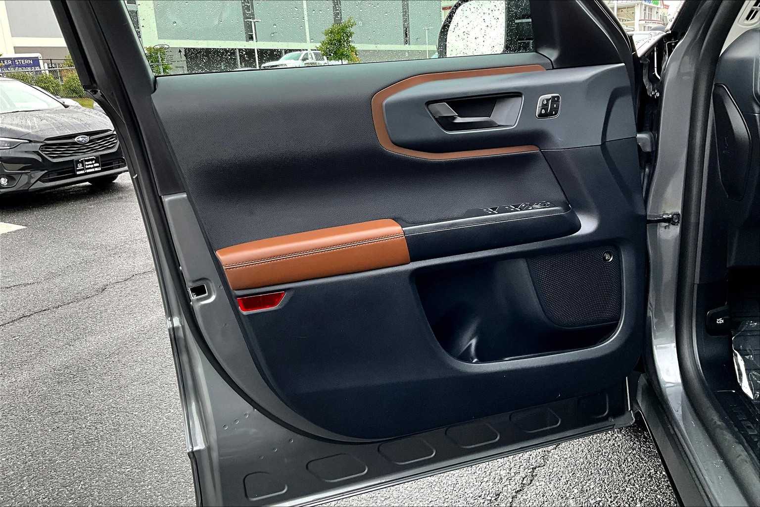 2024 Ford Bronco Sport Outer Banks photo 19